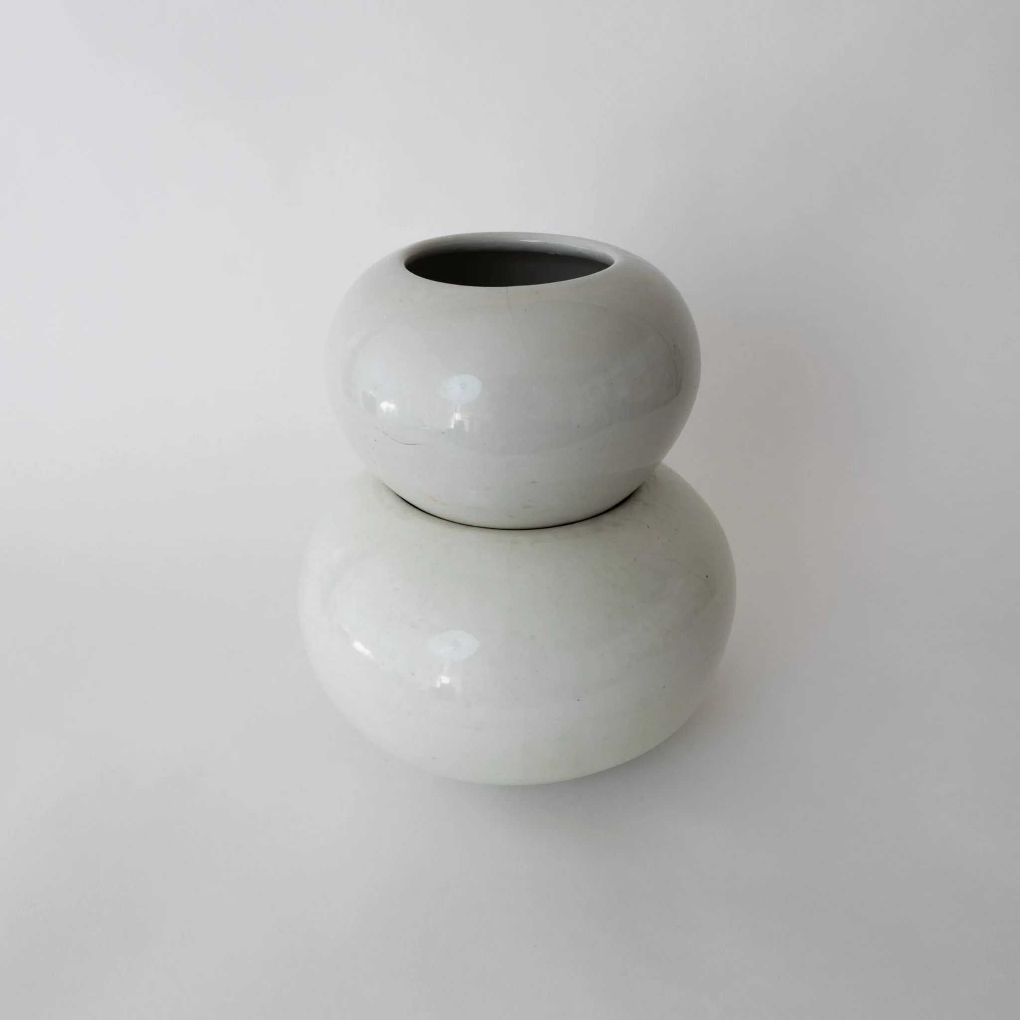 018 Unknown, Japan Porcelain Objects (Set of 2) - Image 3