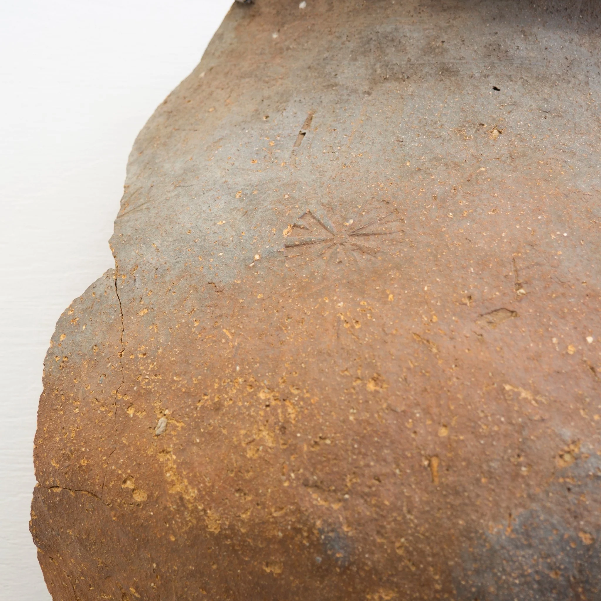 091 Unknown, Japan Ceramic Object - Image 3