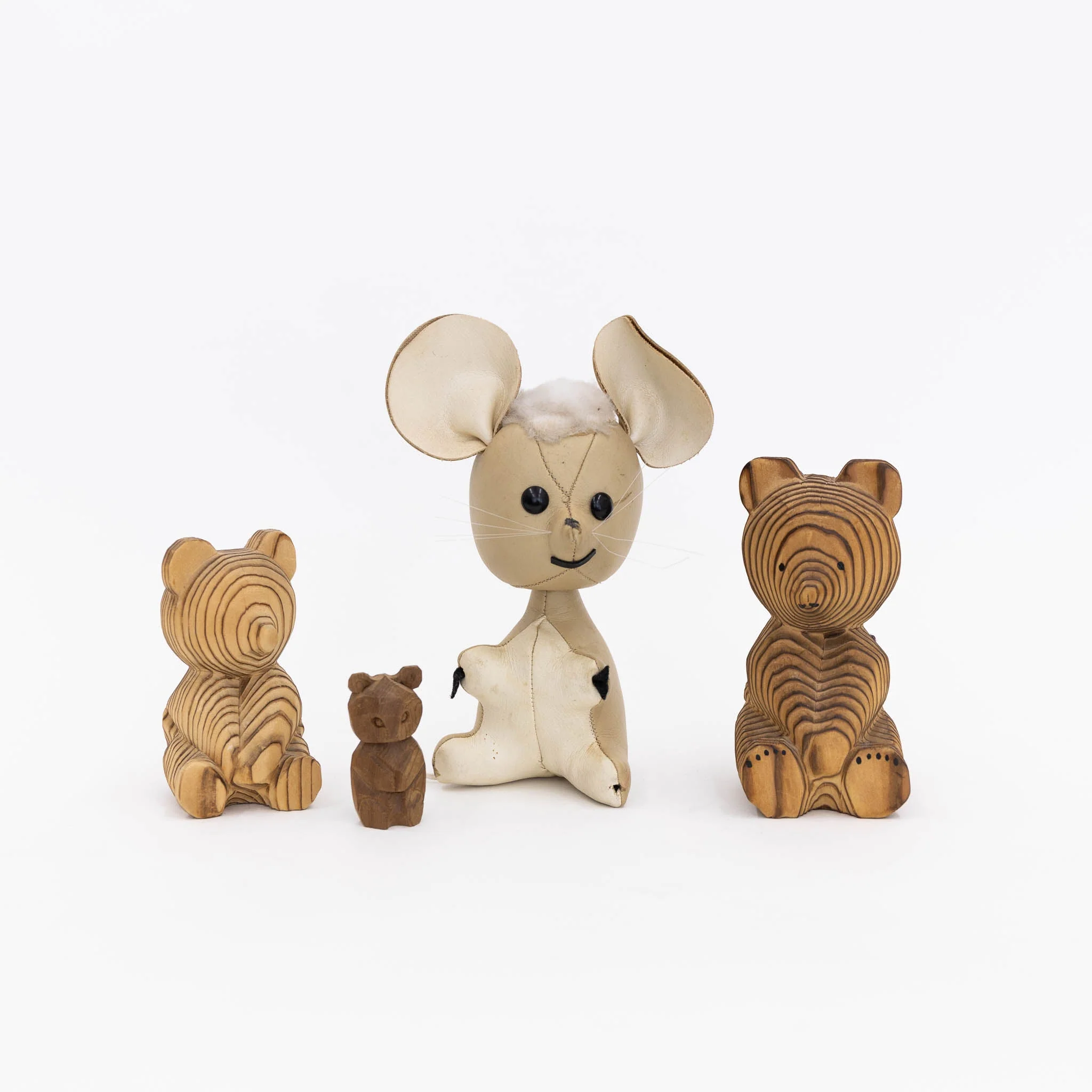 094 Wooden Bear Object from the Ainu - Image 5