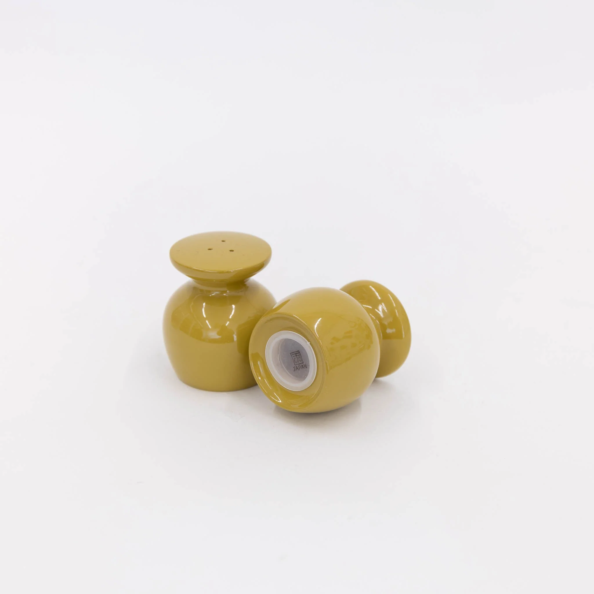 104 60's, Salt and Pepper Shaker - Mustard 2 - Image 2