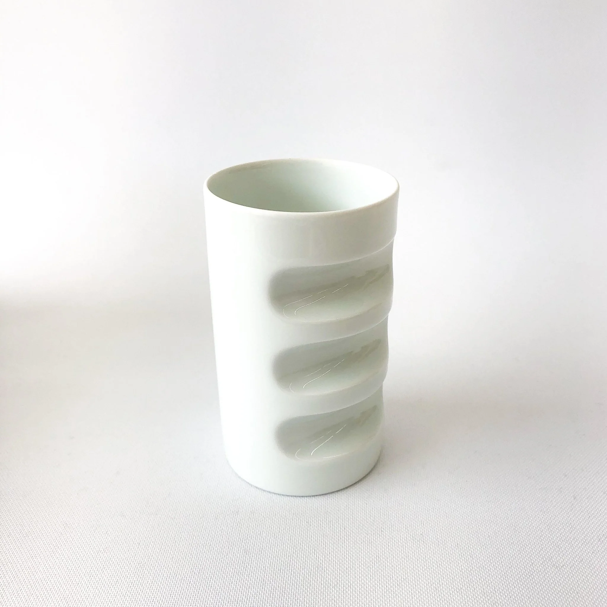 Hakusan Porcelain Fancy Cups - Image 8