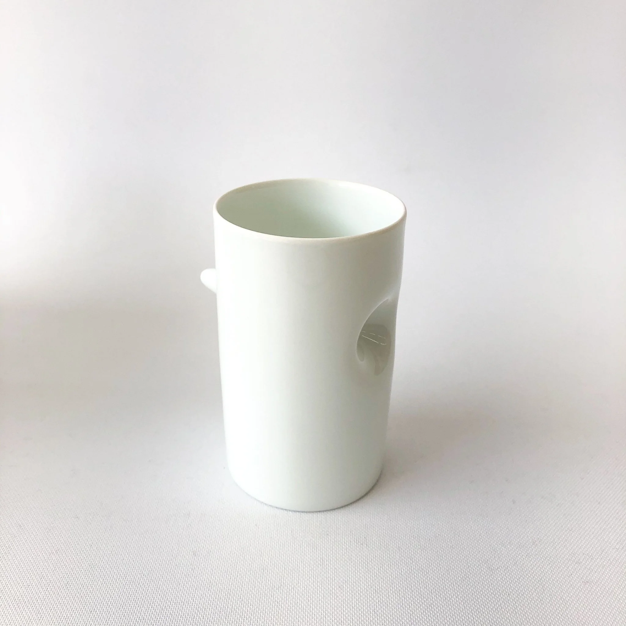 Hakusan Porcelain Fancy Cups - Image 9