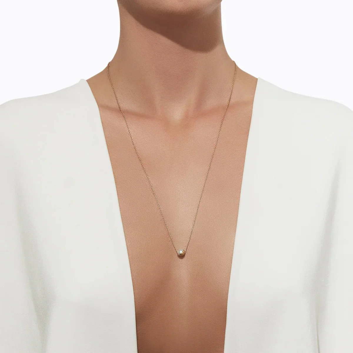 Shihara Akoya Pearl Necklace 45° - Image 3