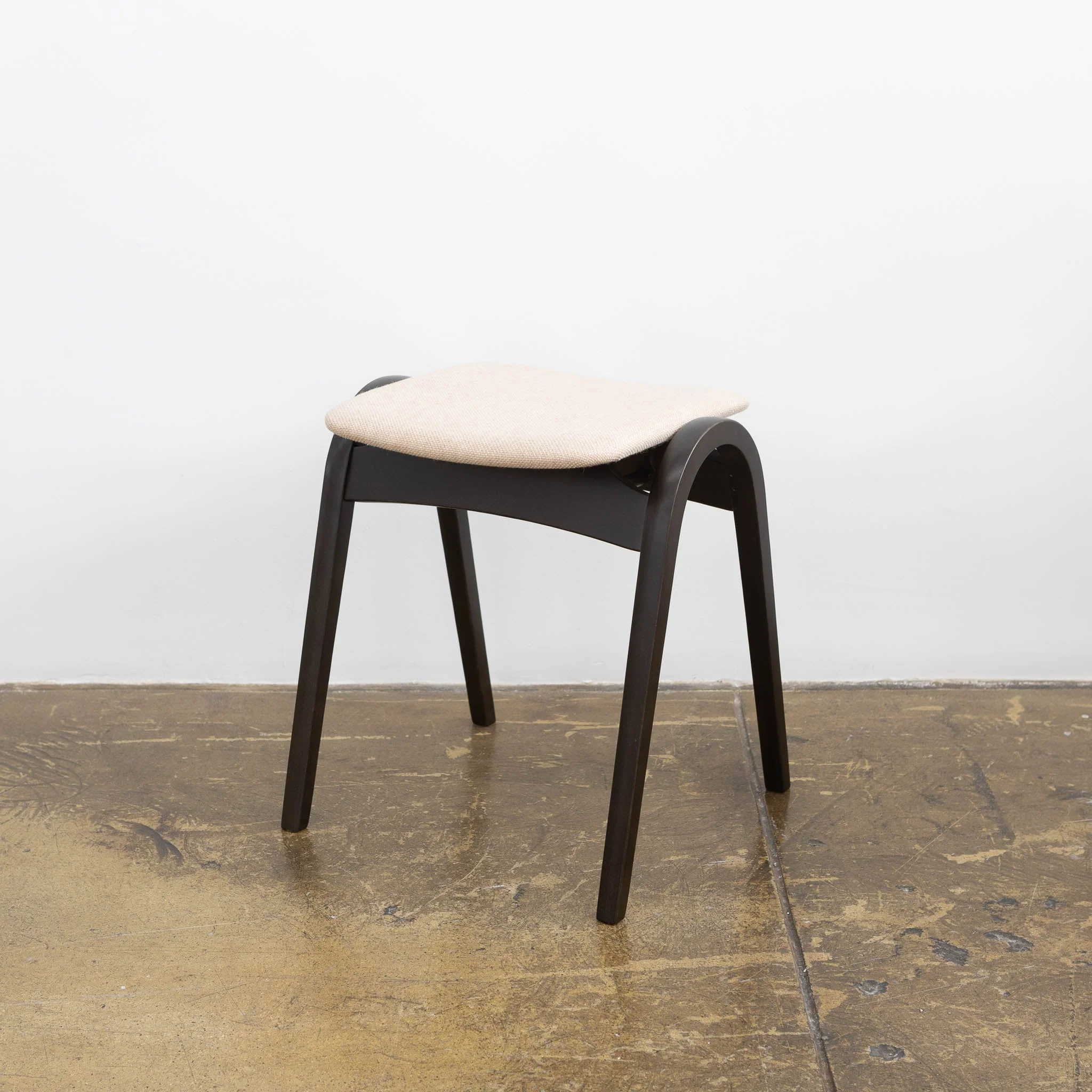 Akita Mokko Stool - Image 3