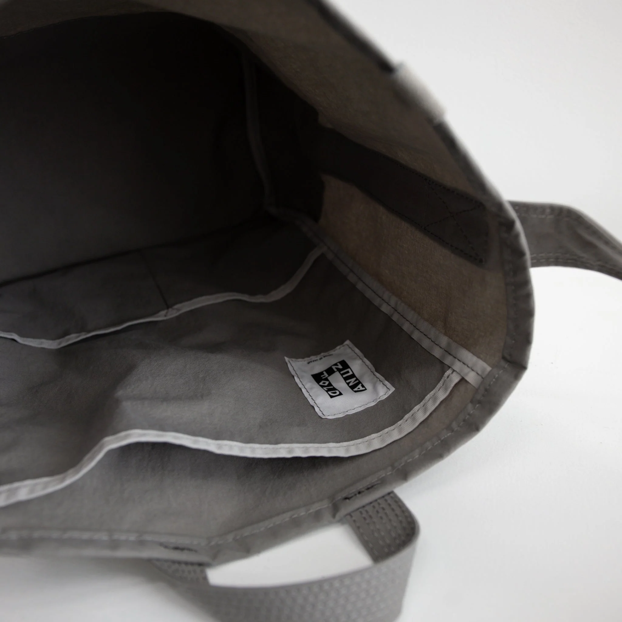 ANUNFOLD Side Pocket Tote Bag PT - Gray - Image 3