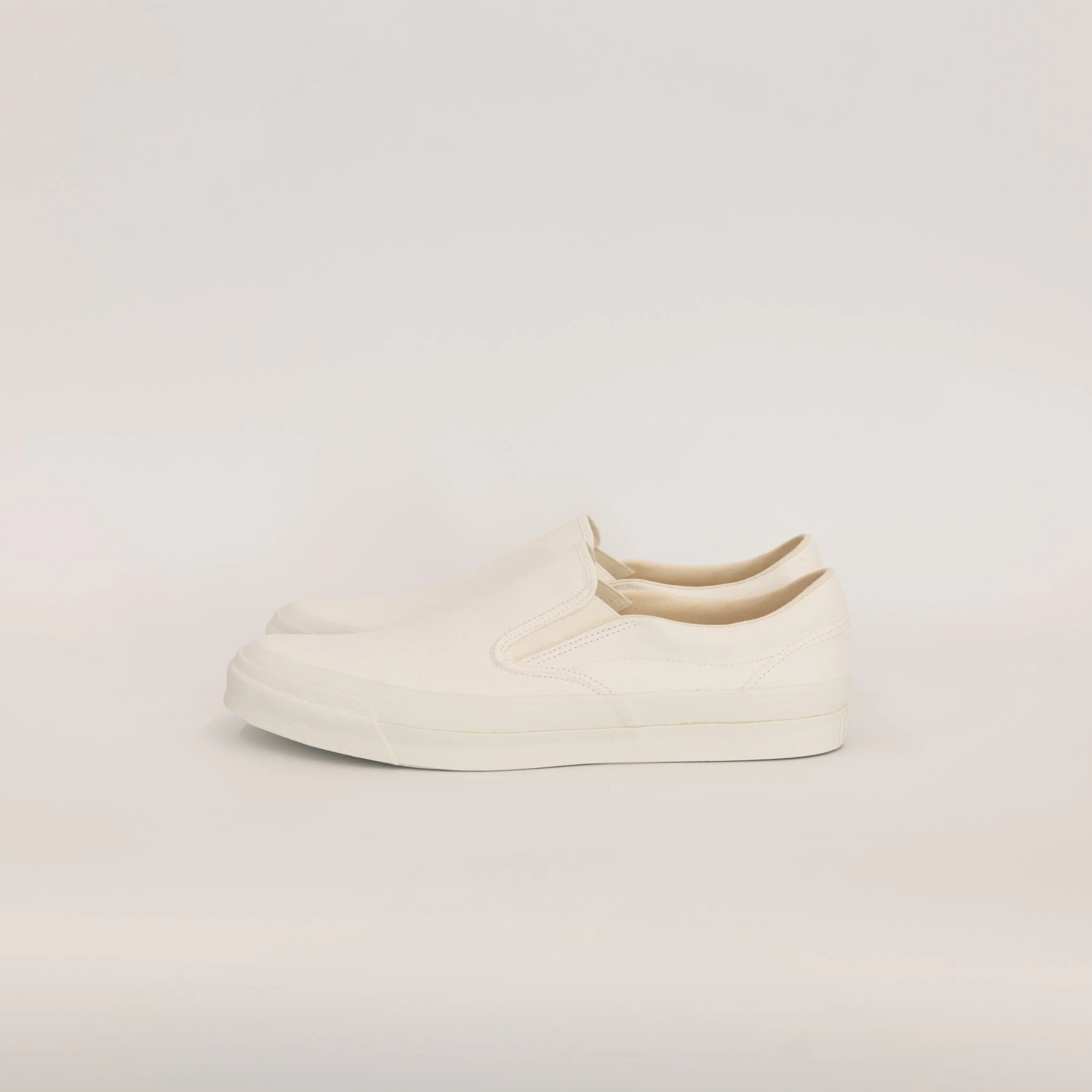 Asahi Deck Slip-On White Shoes