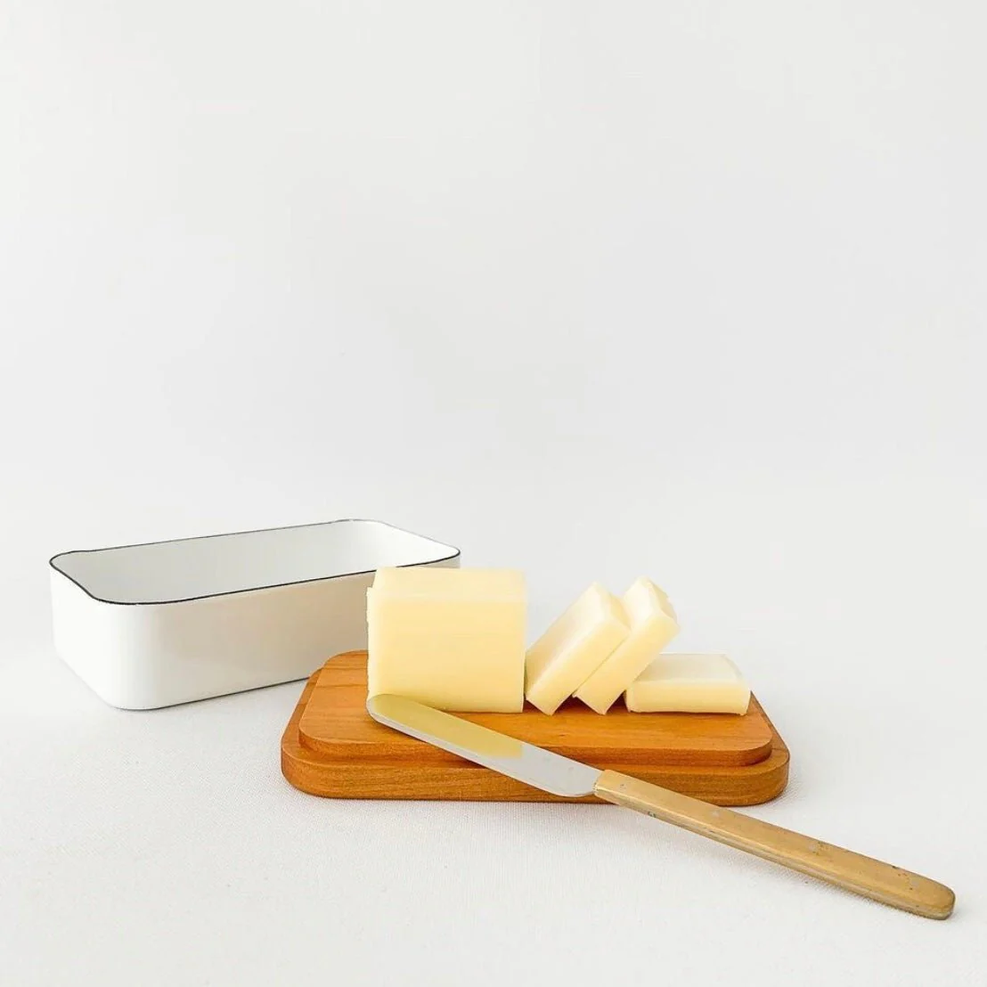 Noda Horo Enamel Butter Case with Wood Lid - Image 10