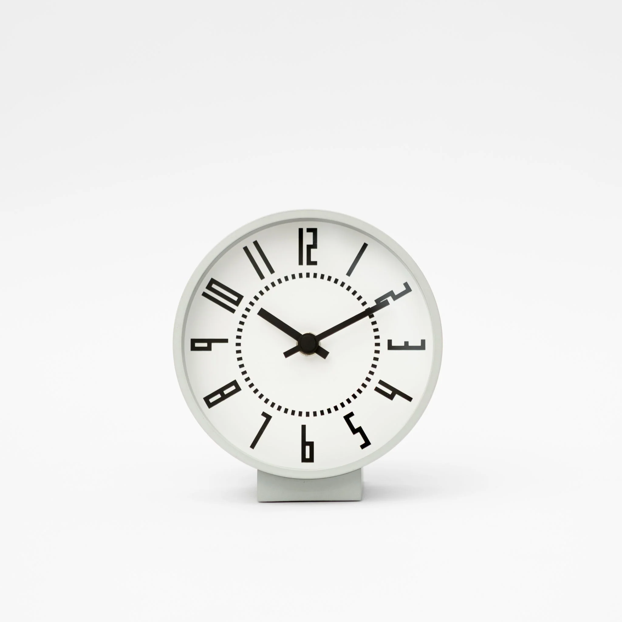 Eki Table Clock - Image 2