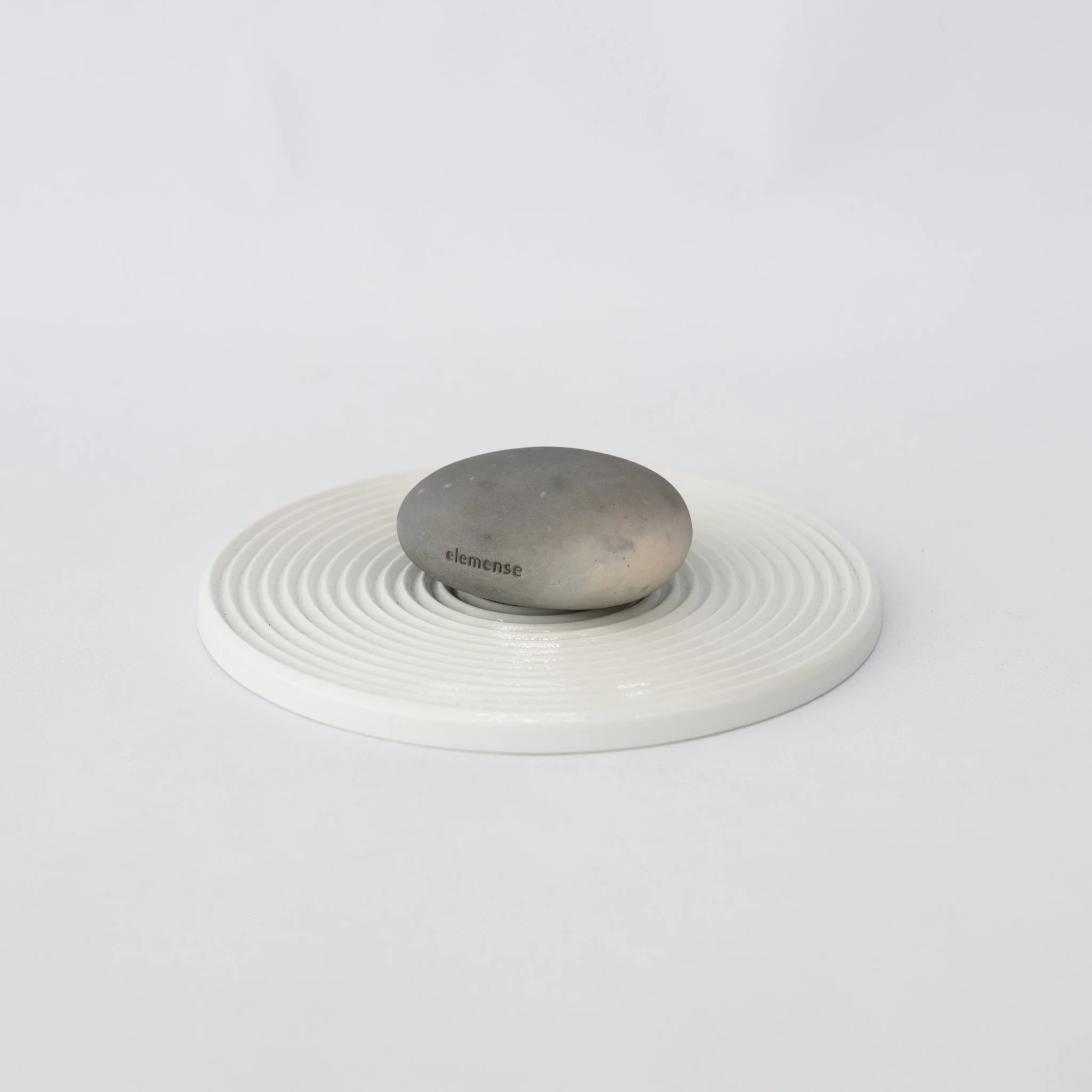 Elemense Porcelain Tray - Image 3