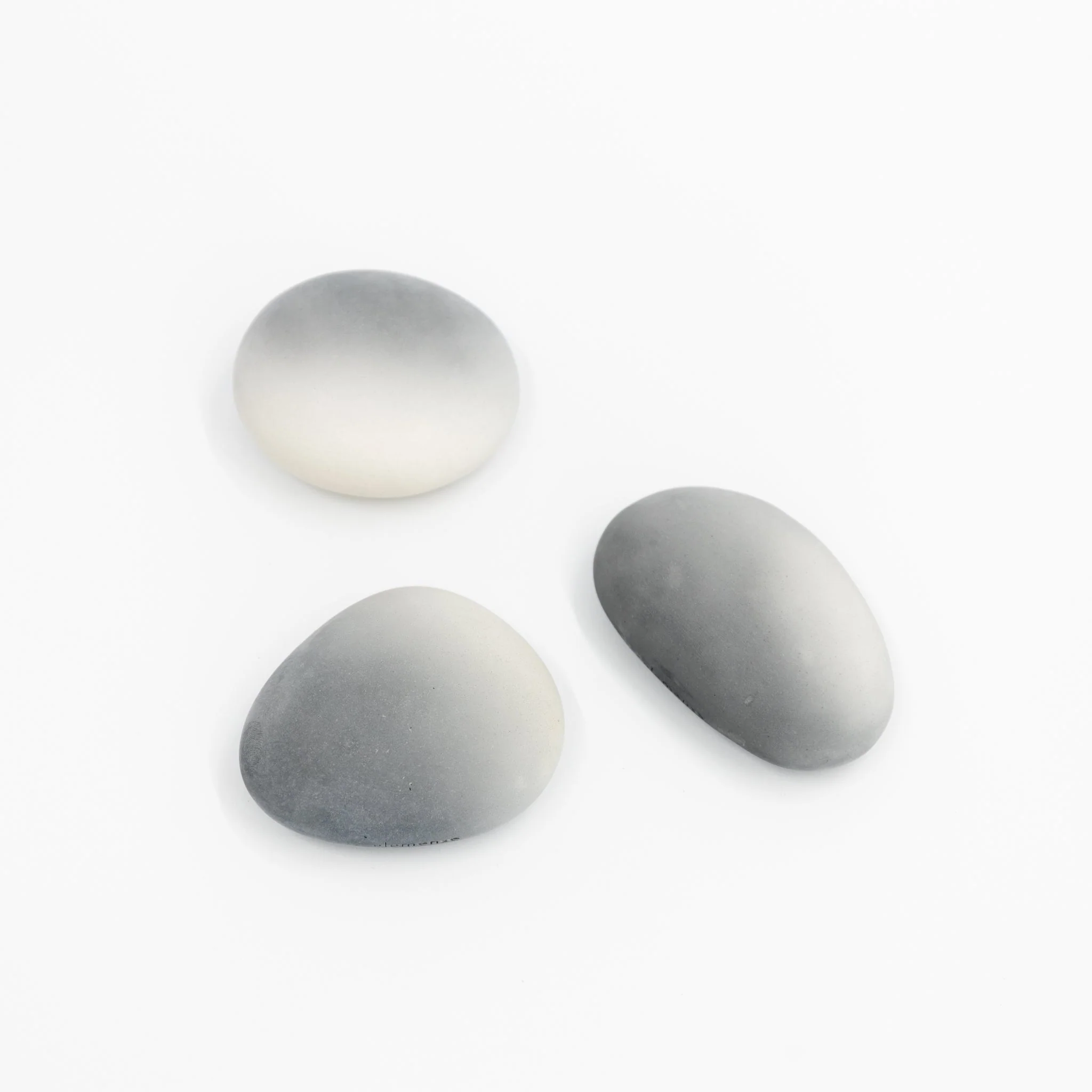 Elemense Pottery Stone Diffuser in White & Gray - Image 2