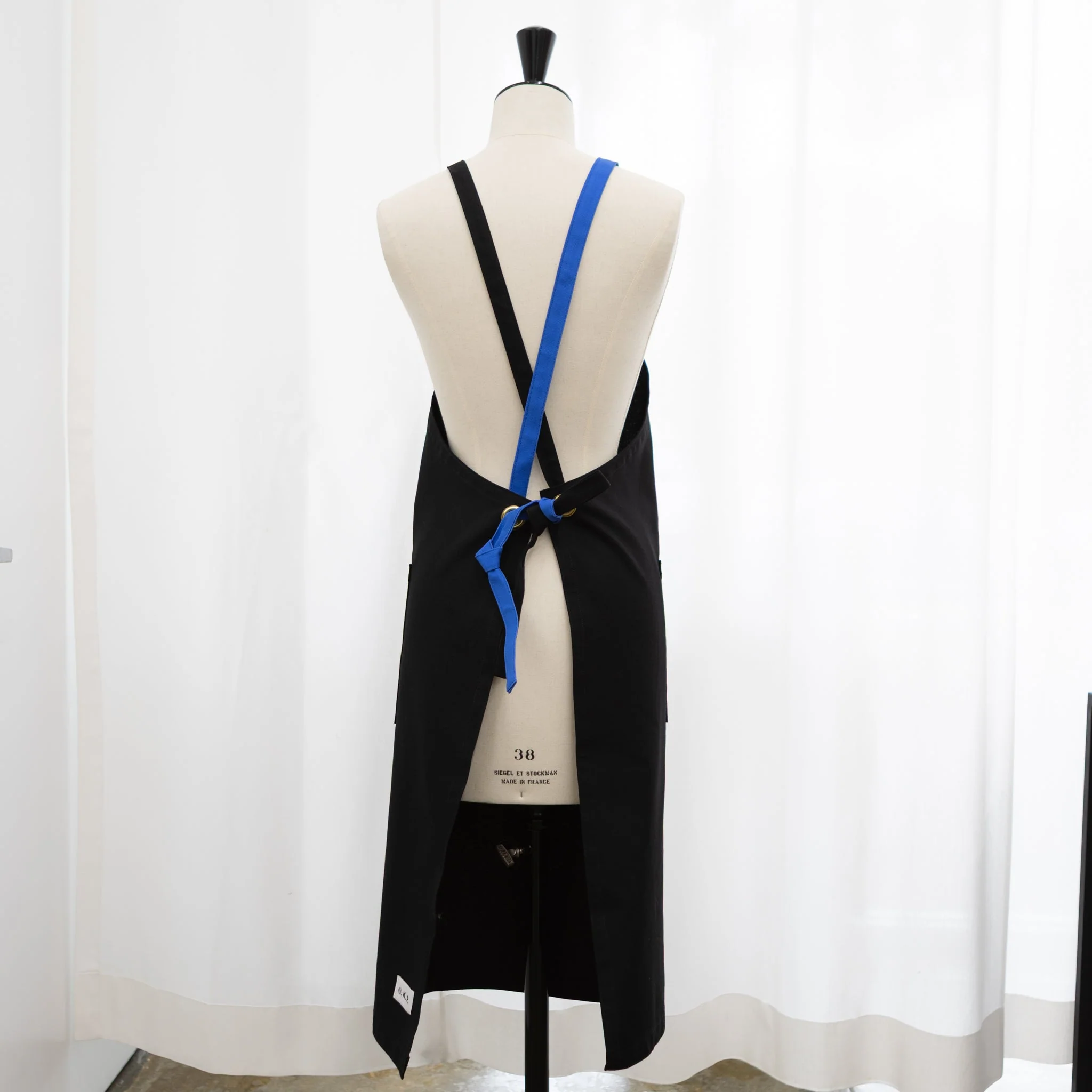 G.K.P. Front-tie Apron & Slip-On Long Apron - Image 8