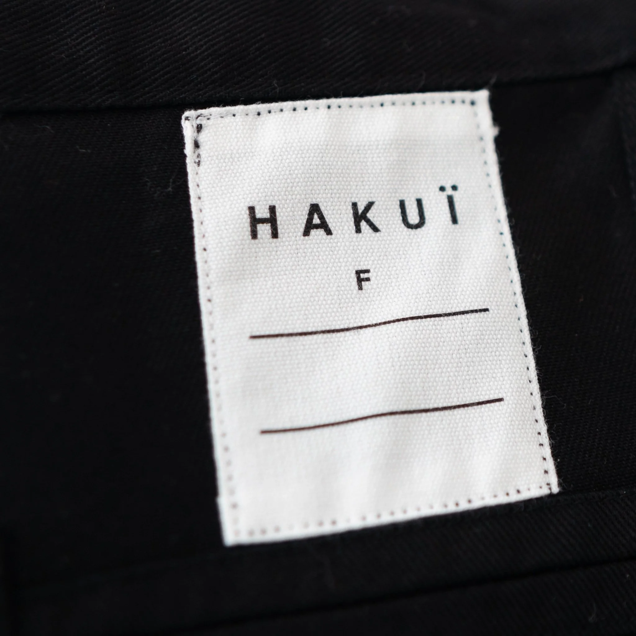 Hakui Overall-Style Apron - Black (6871-9) - Image 4