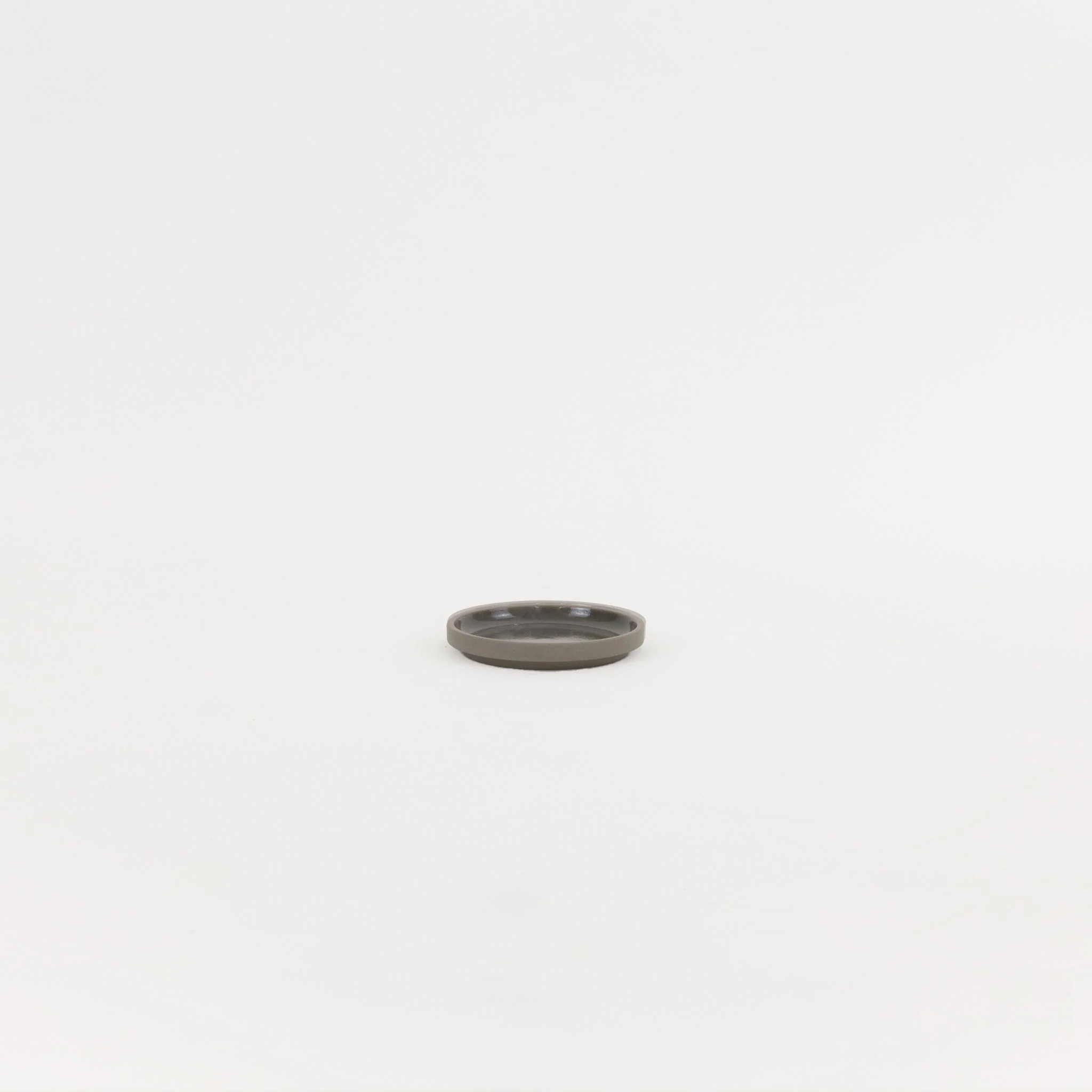 HDG101 - Plate / Lid Dark Gray ø 3.3/8"