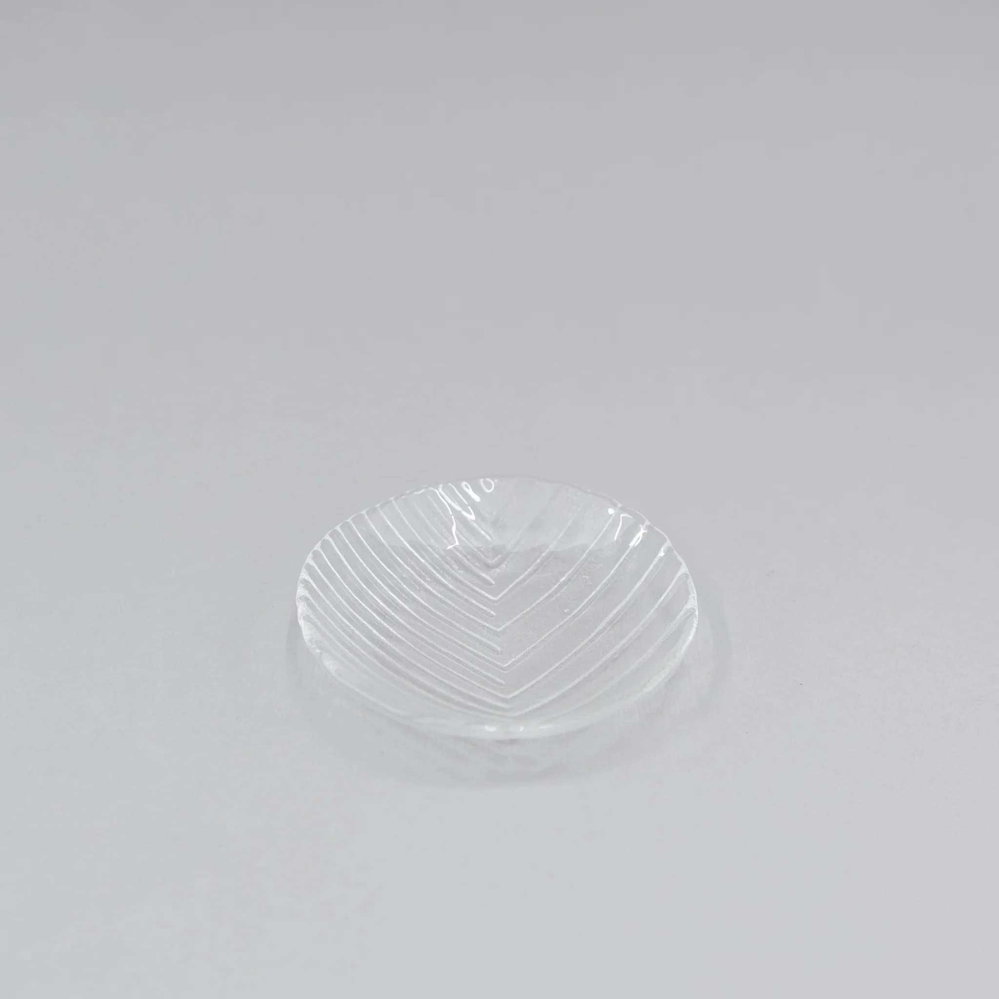 Hirota Glass Plate 2214 - Image 3