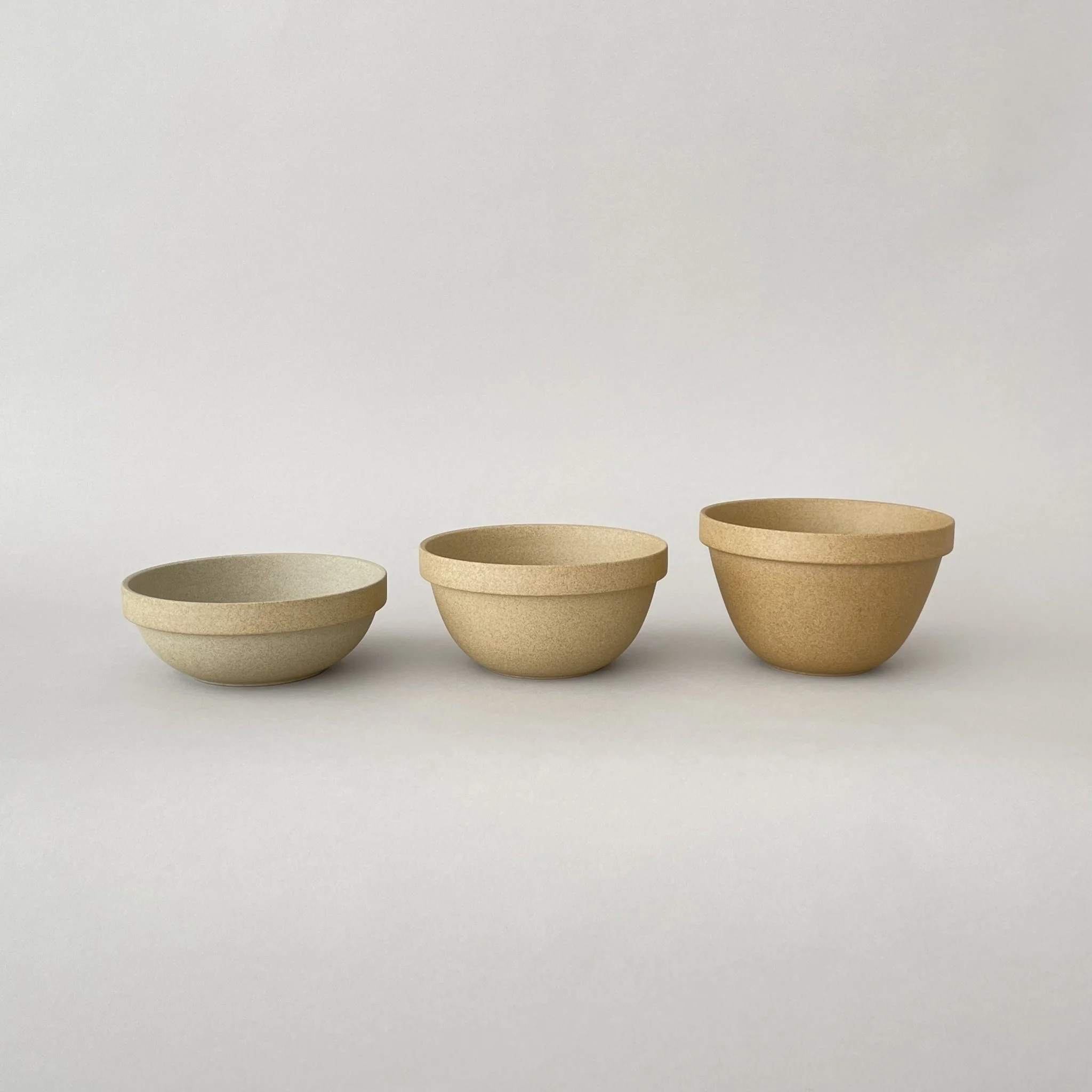 HP048 - Mid-Deep Round Bowl Natural Small ø 5.5/8" - Image 3