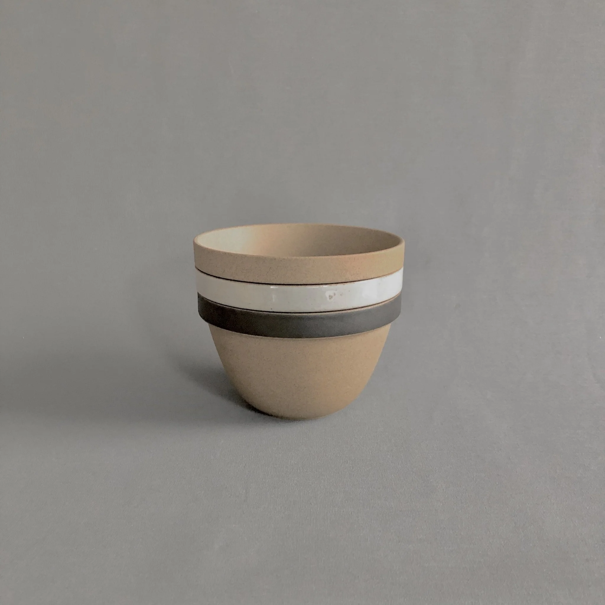 HPM046 - Deep Round Bowl Gloss Gray Small ø 5.5/8" - Image 3