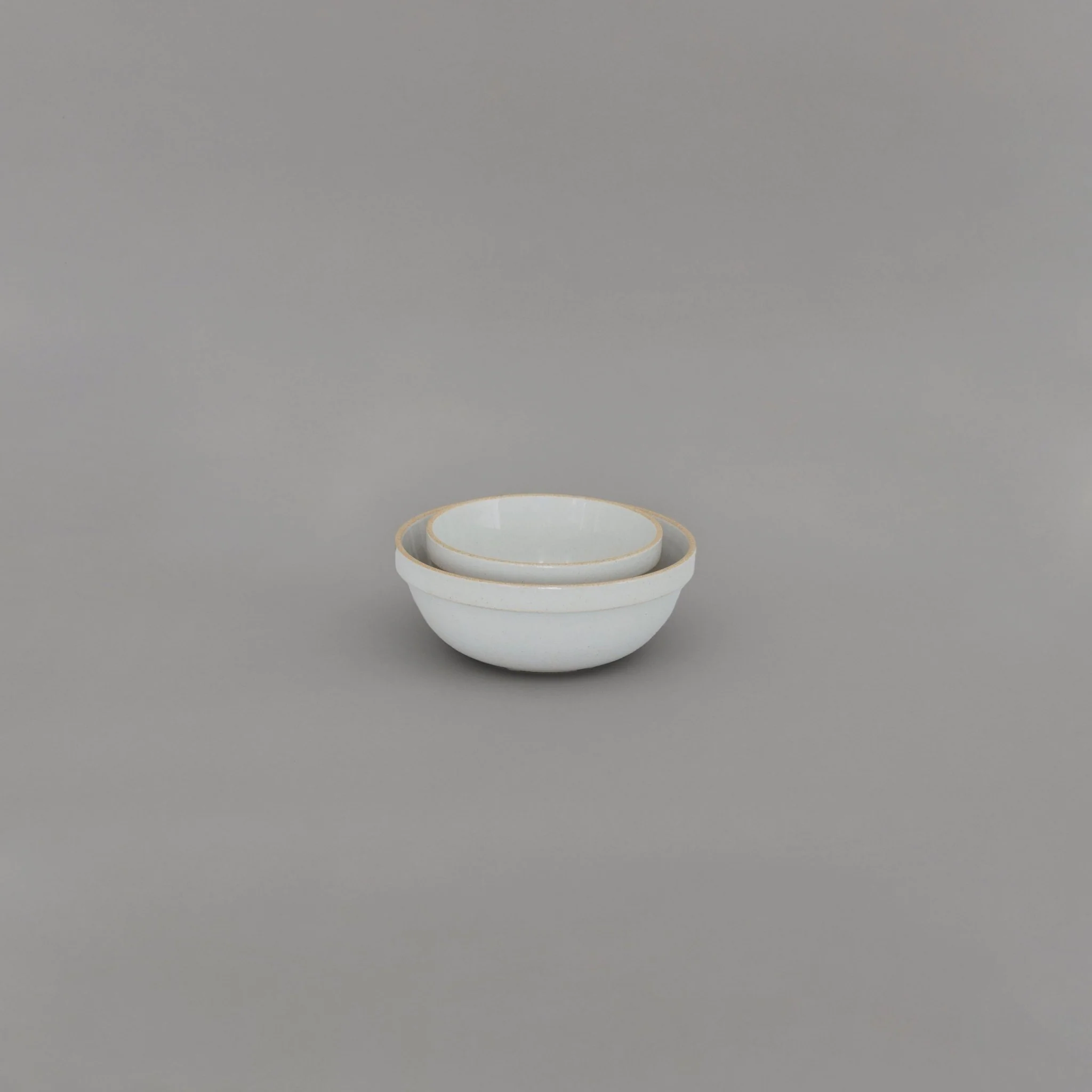 HPM048 - Mid-Deep Round Bowl Gloss Gray Small ø 5.5/8" - Image 3