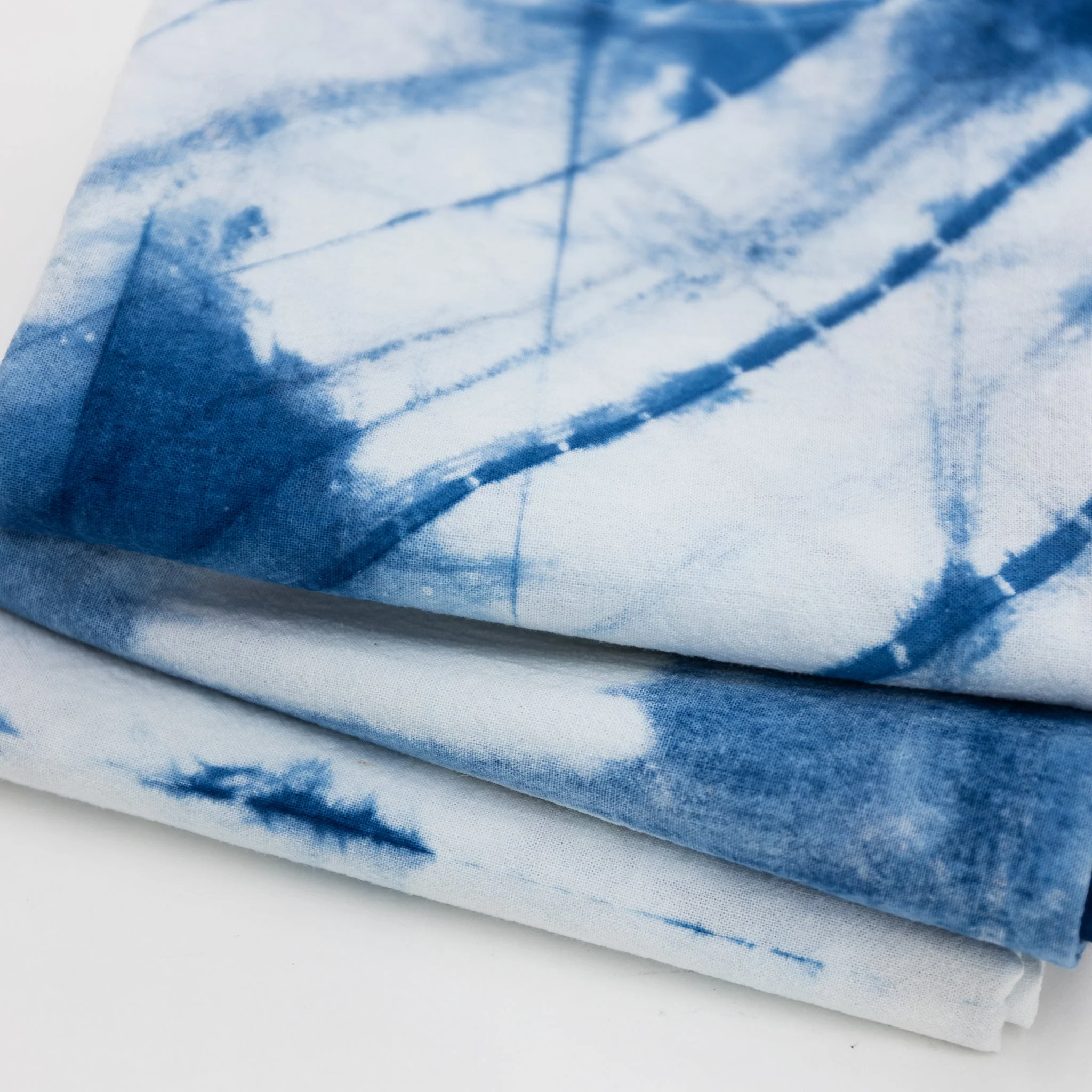 Indigo and Shibori Natural Dye Kit - Image 6