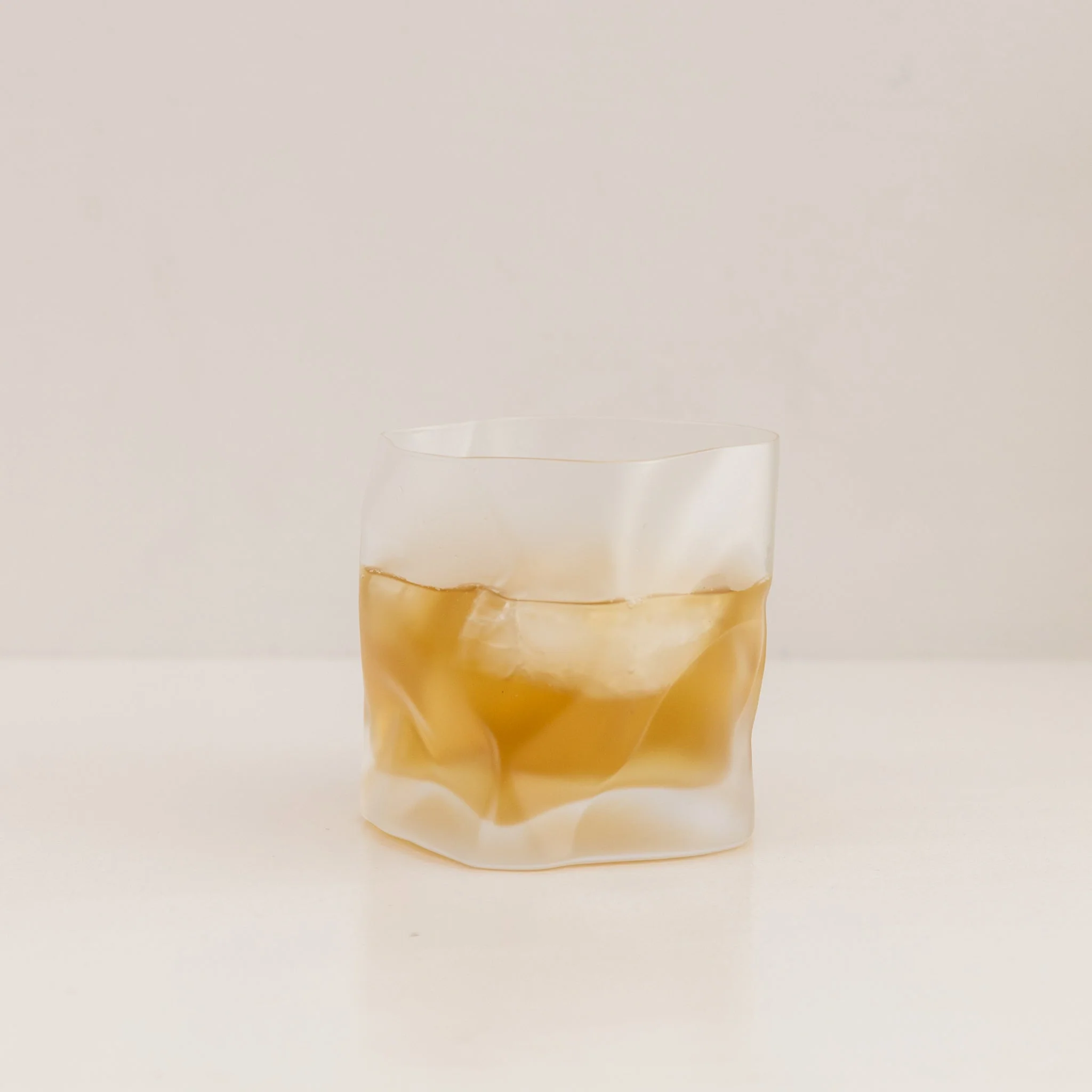 Kimura Crumple Glass - Frosted - Image 3
