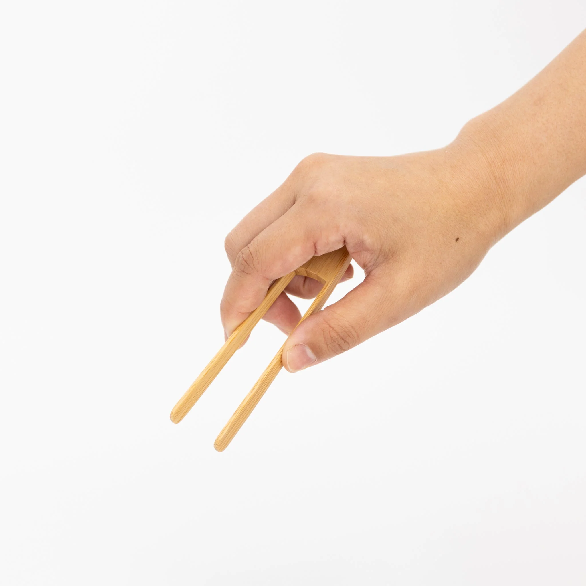 Kosuga Bamboo Tongs - Image 3