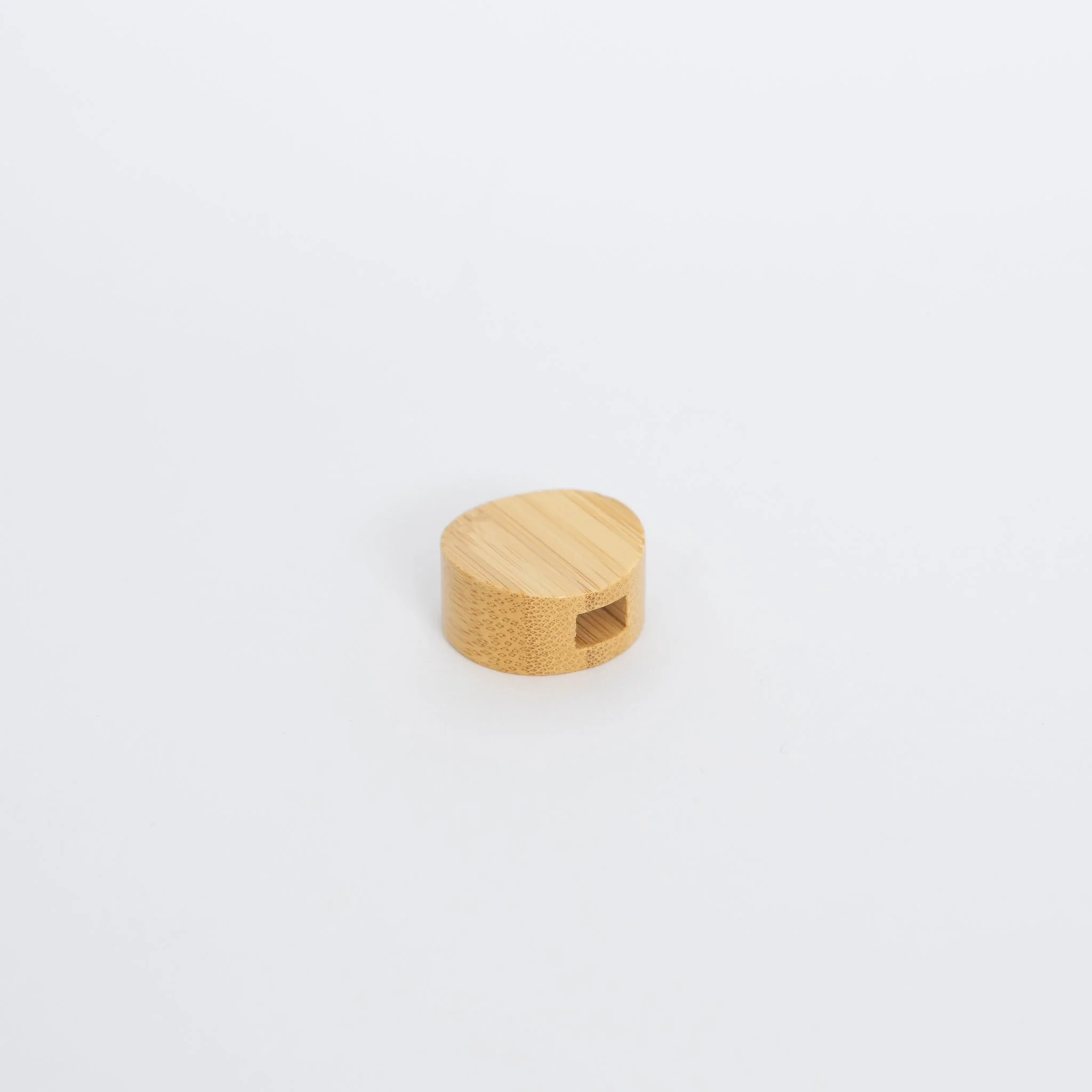 Kosuga Bamboo Chopstick Rests - Image 5