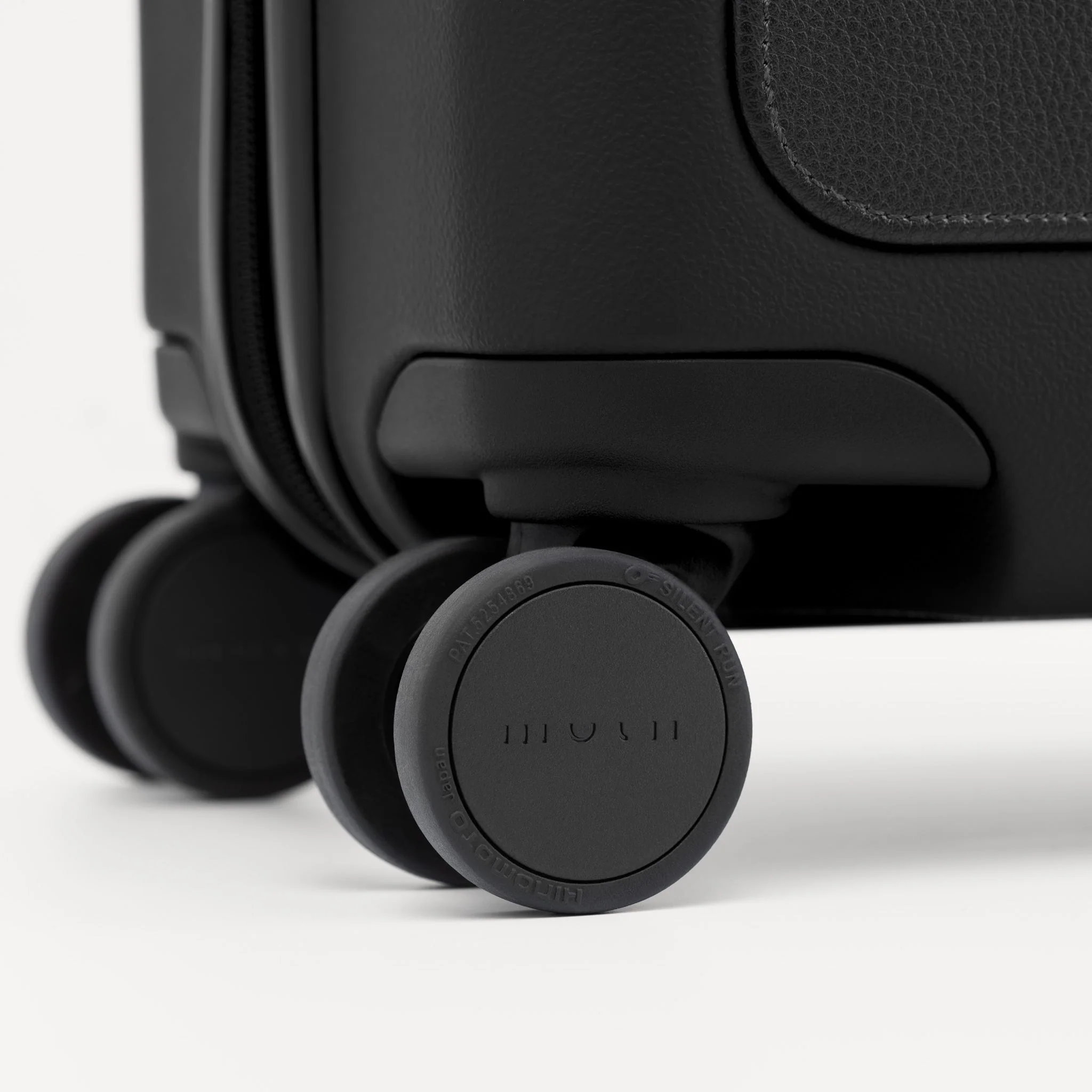 Moln Suitcase - Small - Obsidian - Image 7