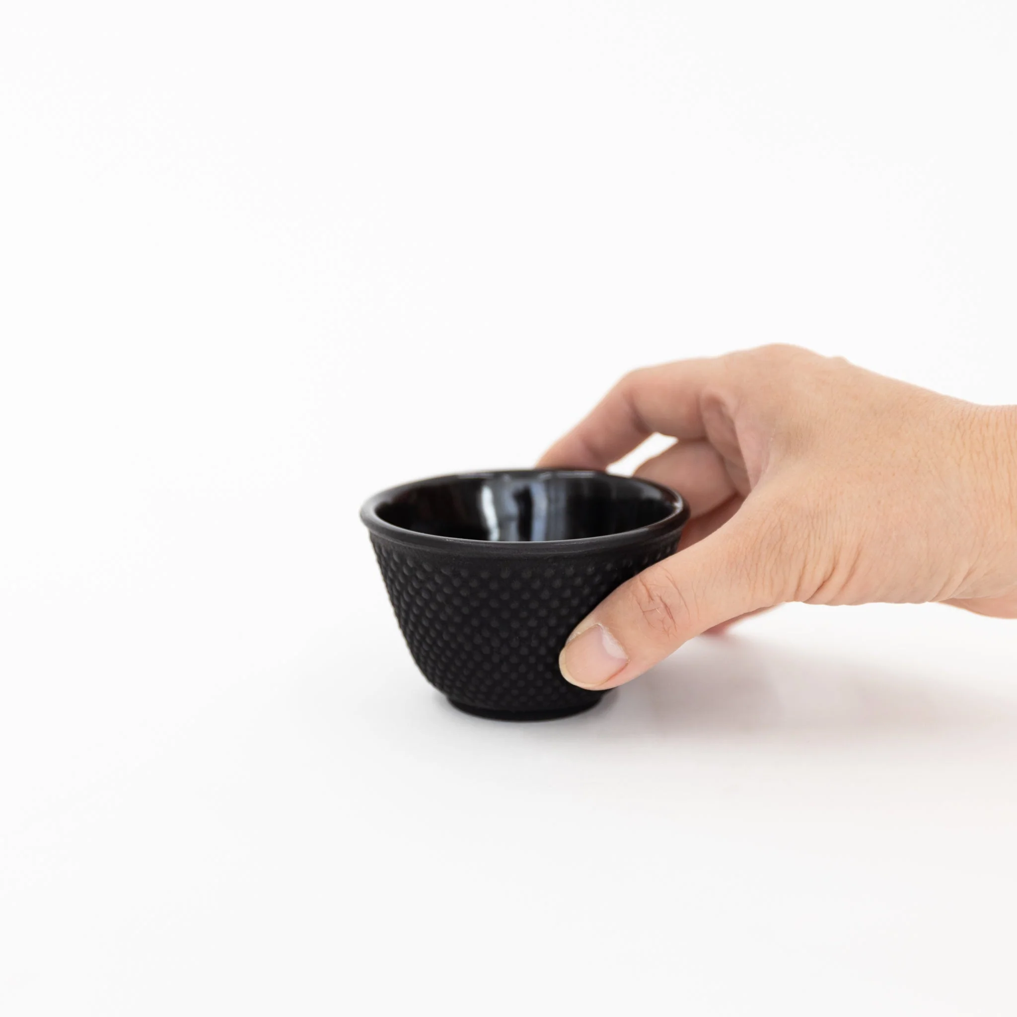 Nambu Tekki Cast Iron Teacup - Arare - Image 2