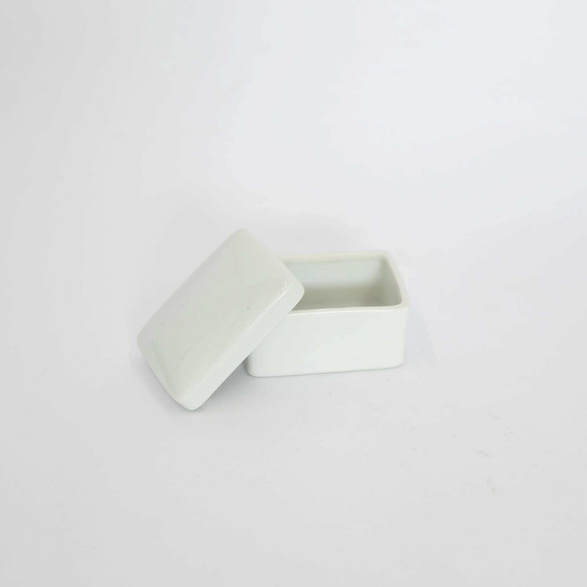 Porcelain box - Image 2