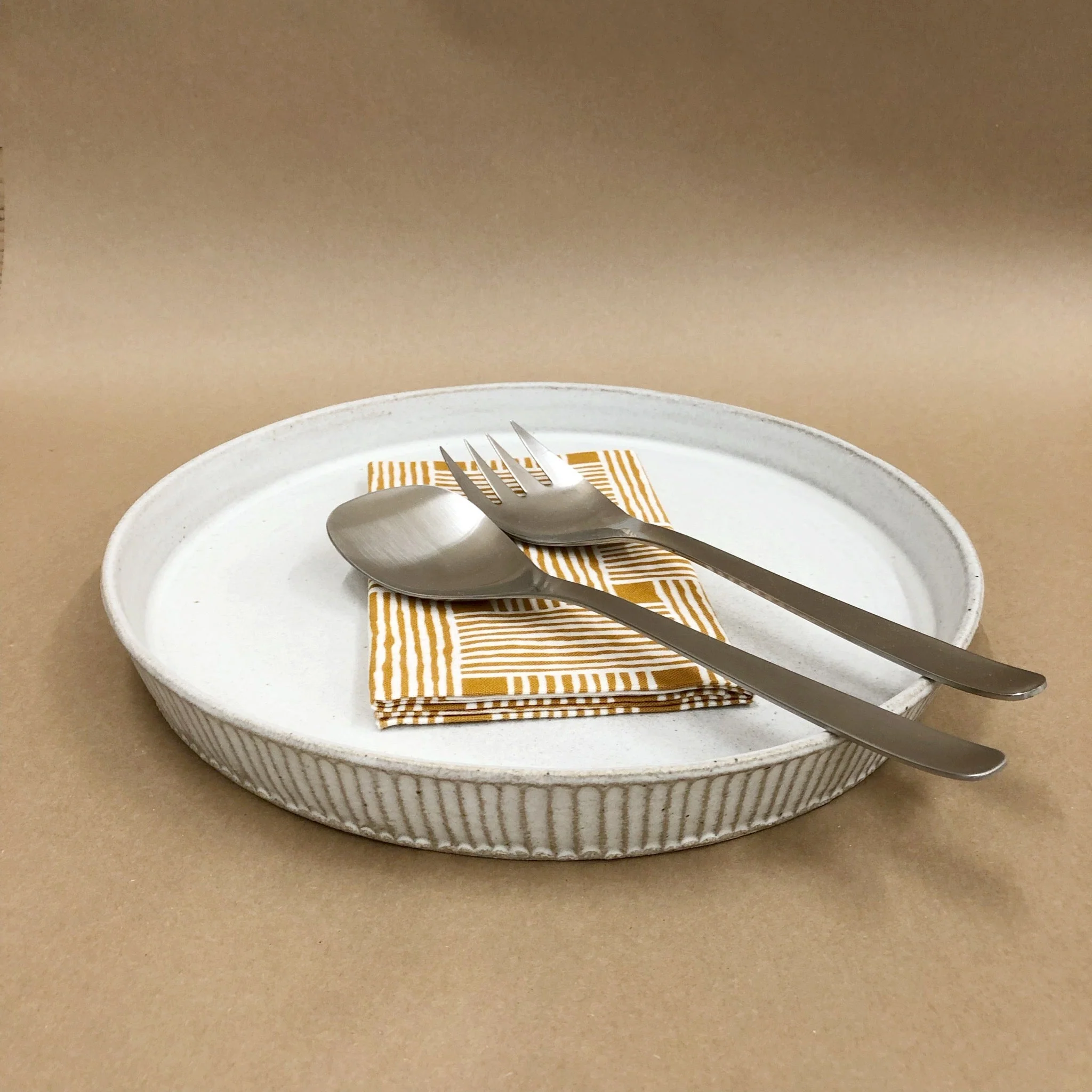 Tomoro Pottery Ceramic Rain Serving Plate - Image 2