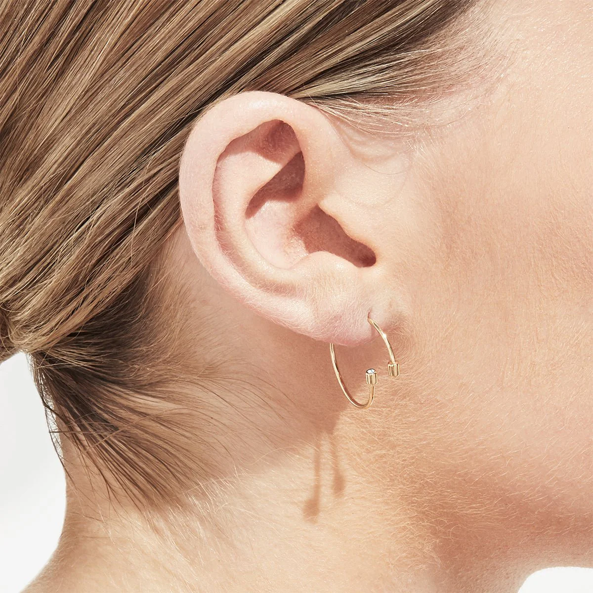 Shihara Diamond Twist Round Earring 02 - Image 3
