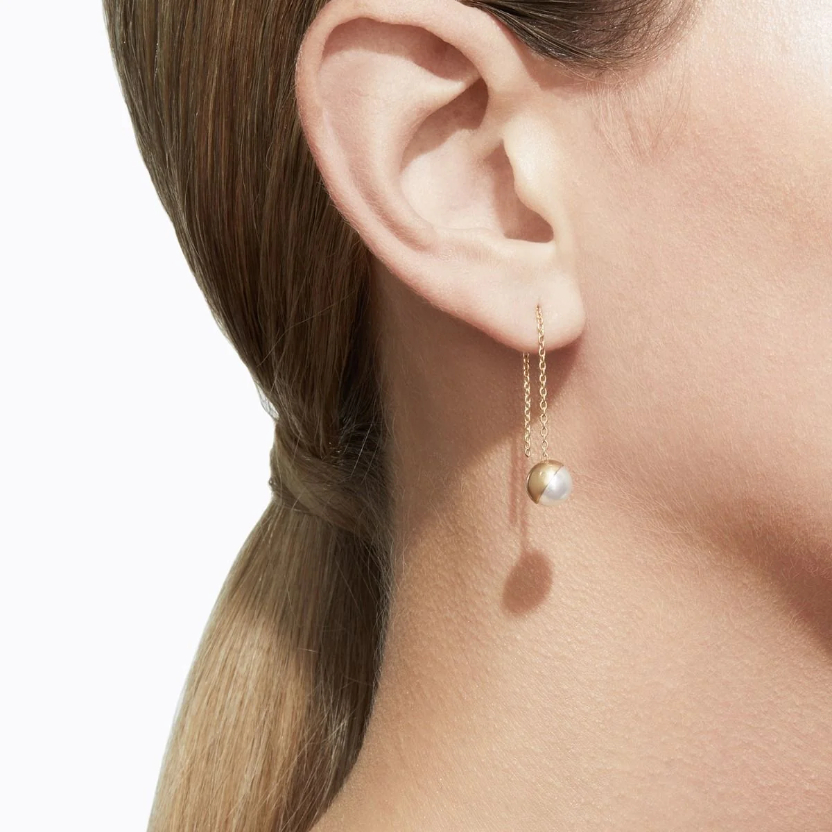 Shihara Half Pearl Chain Earring 45° - Image 3