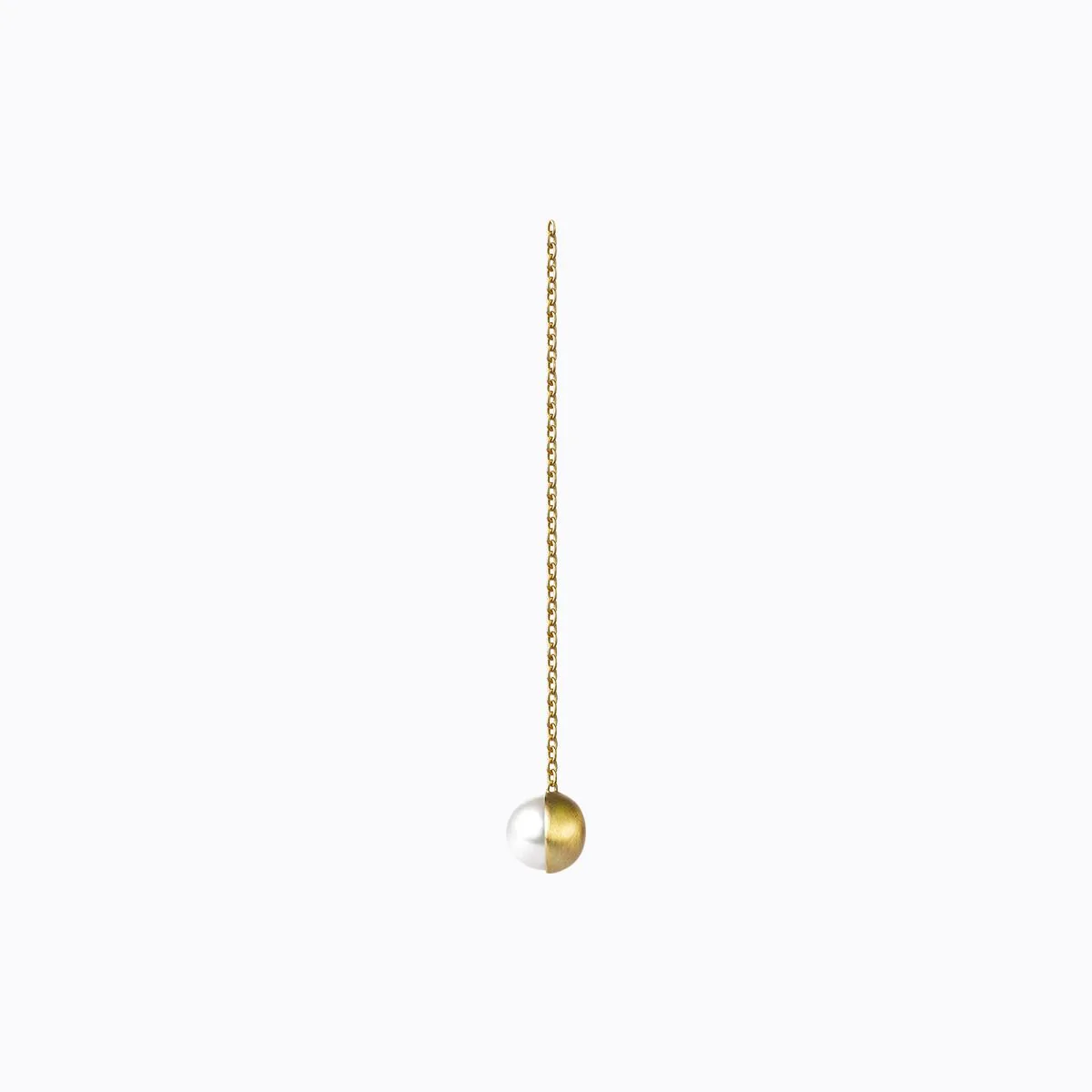 Shihara Half Pearl Chain Earring 90°
