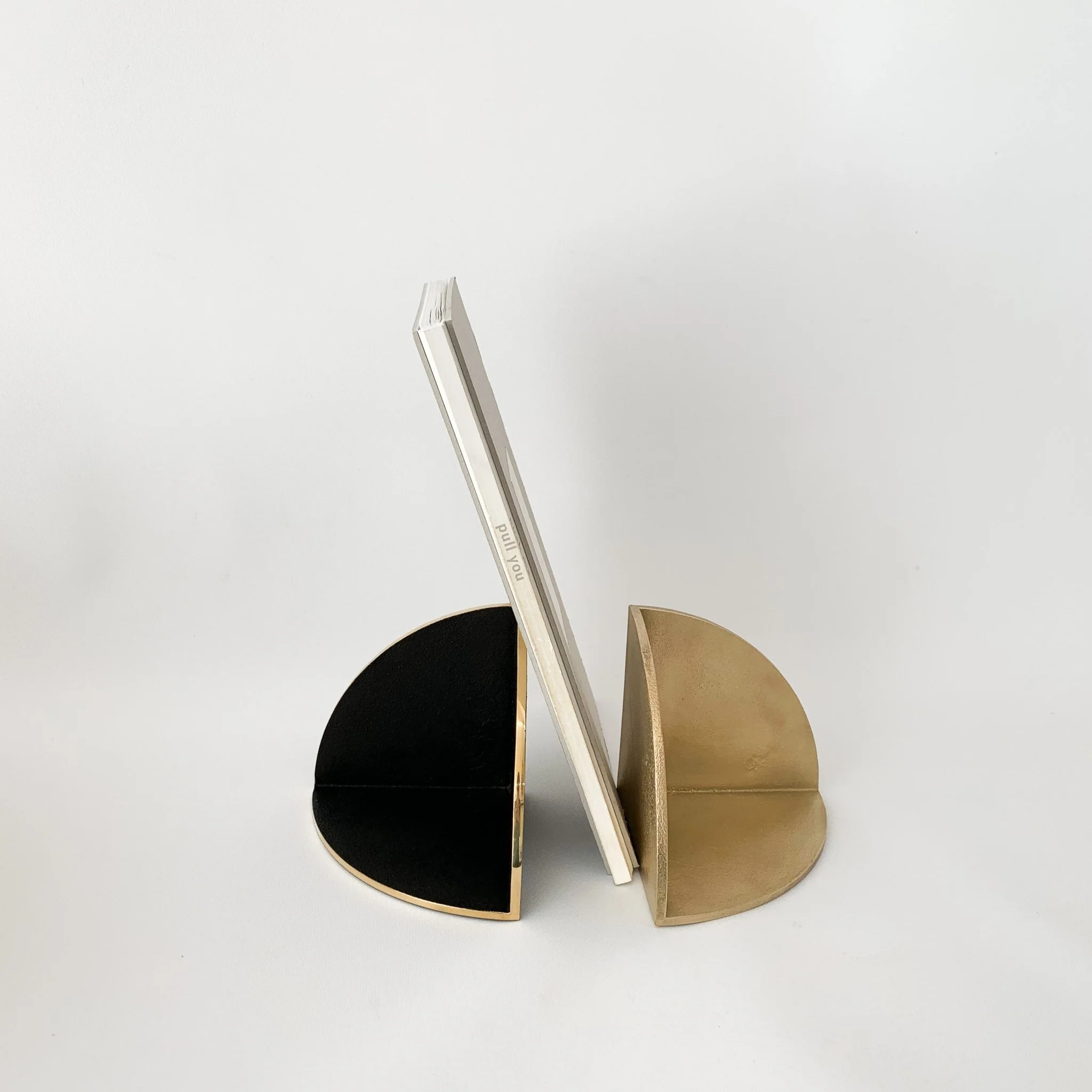 S/N Bookend - Image 5
