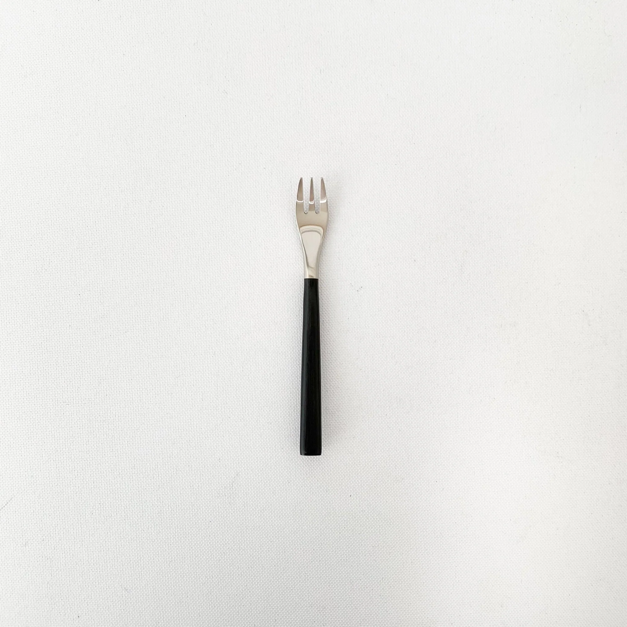 Sori Yanagi Stainless Steel and Birch Wood Handle Flatware - Image 7