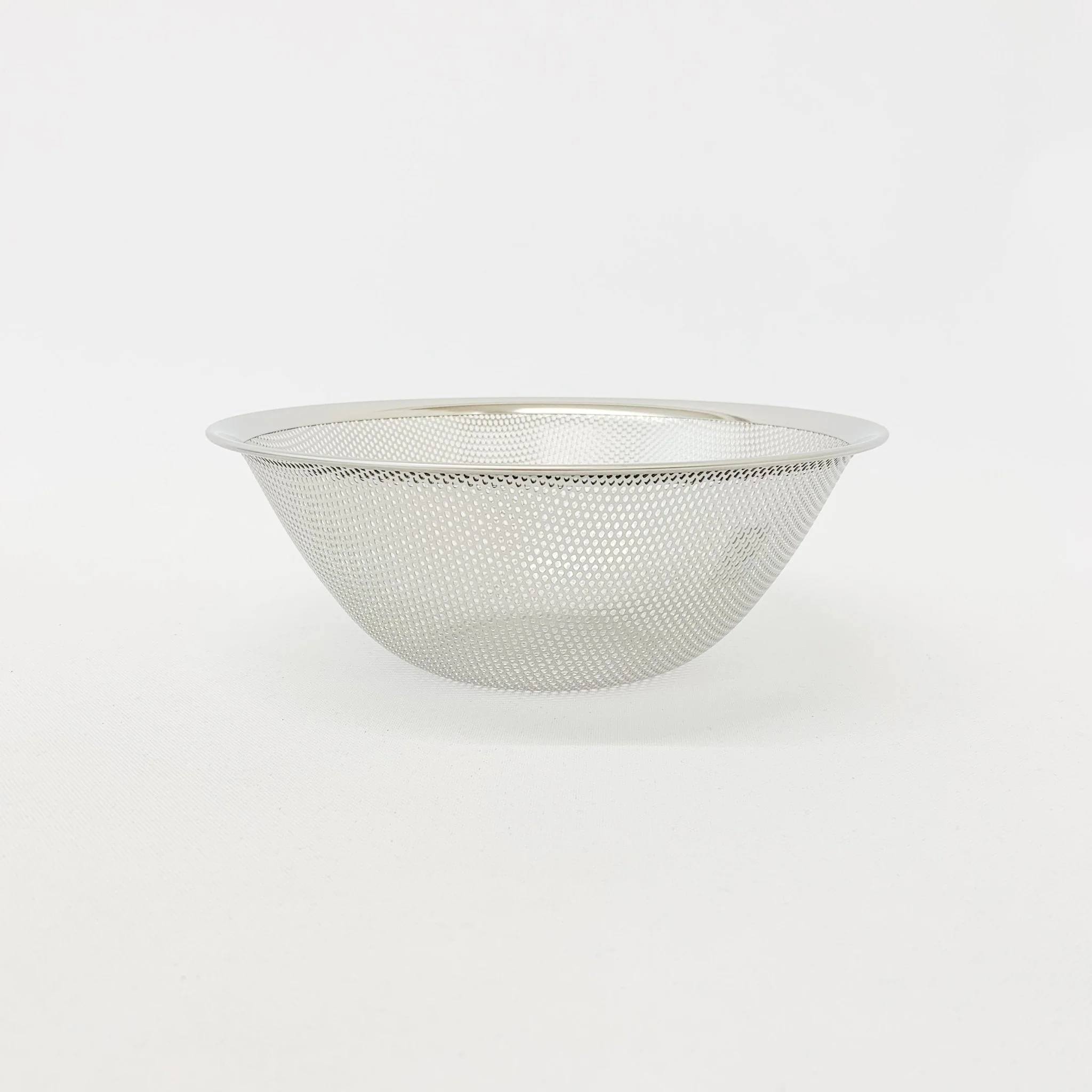 Sori Yanagi Stainless Strainers and Bowls - Image 4