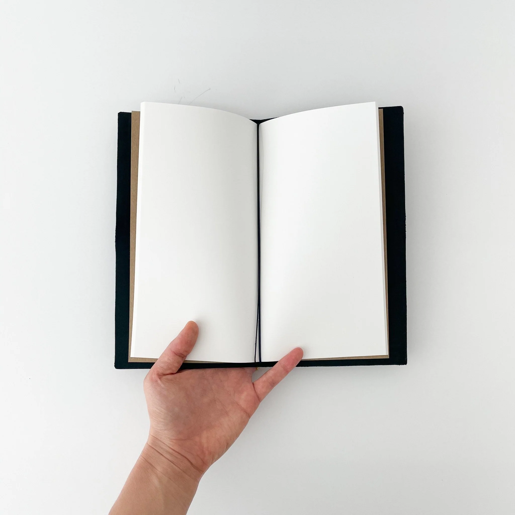 Traveler's Notebook (Regular) - Image 6