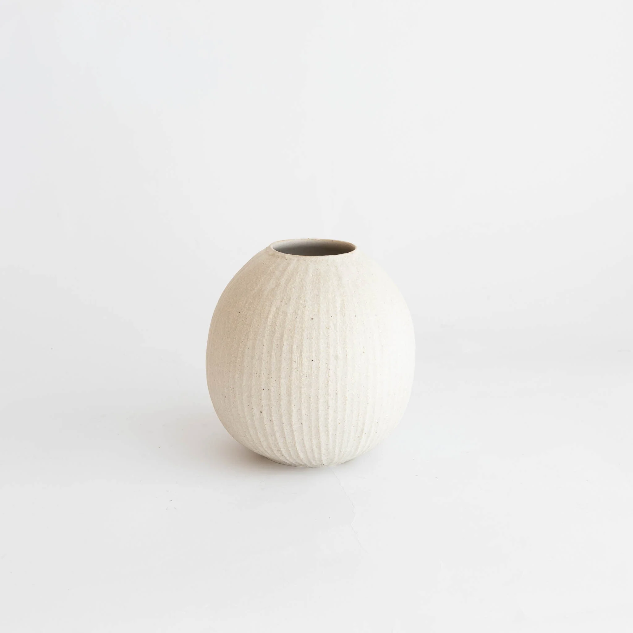 Tomoro Ball Vase - Image 2