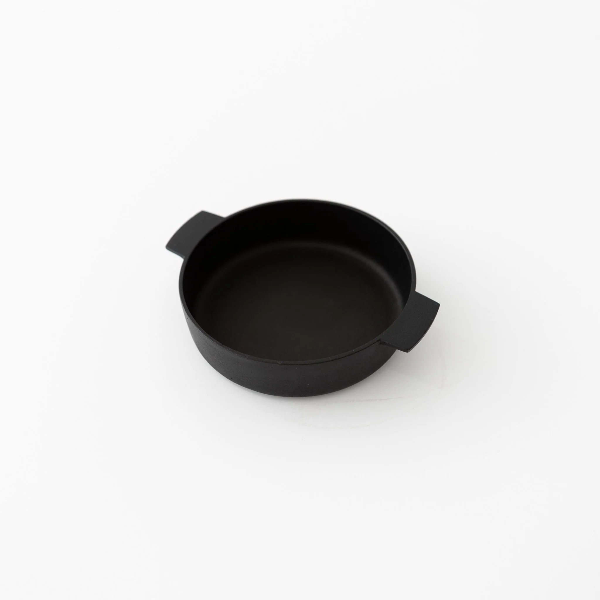 Kamasada Lacquered Iron Nesting Pans - Image 3