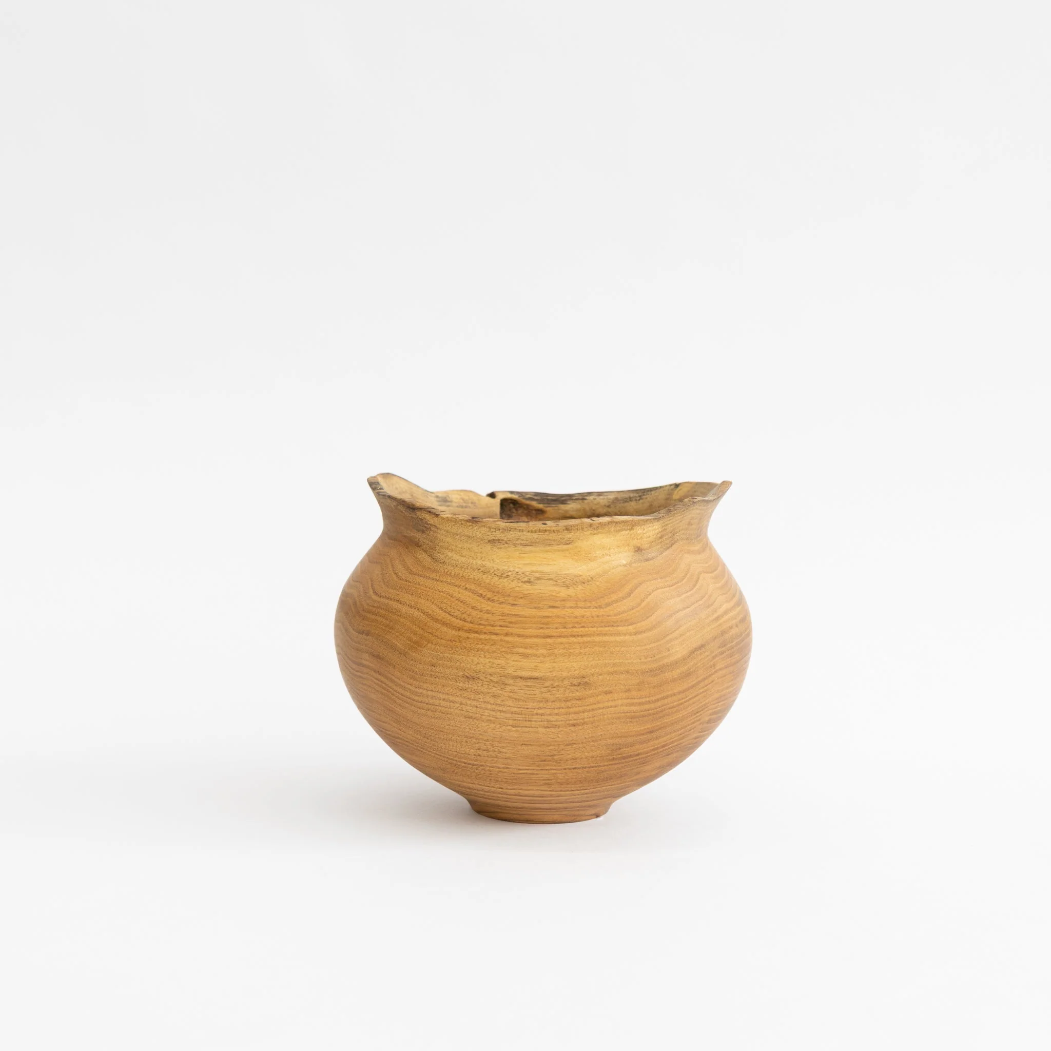 Wooden Bowl Sculpture by Kenji Usuda - Image 3