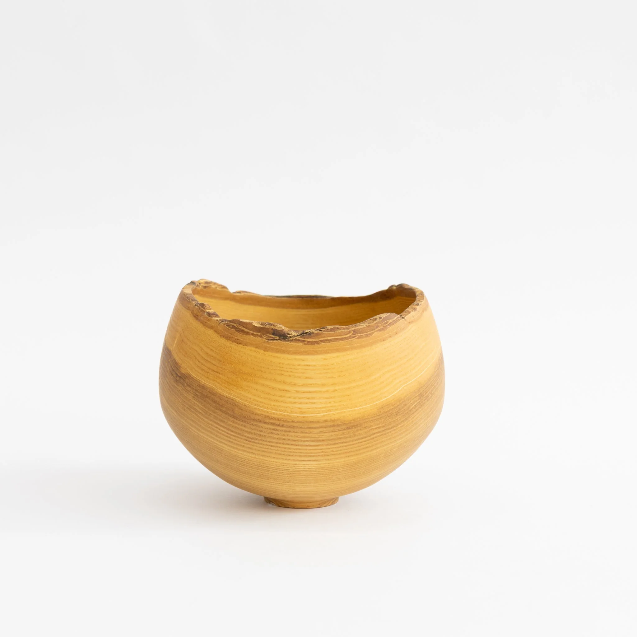 Wooden Bowl Sculpture by Kenji Usuda - Image 6
