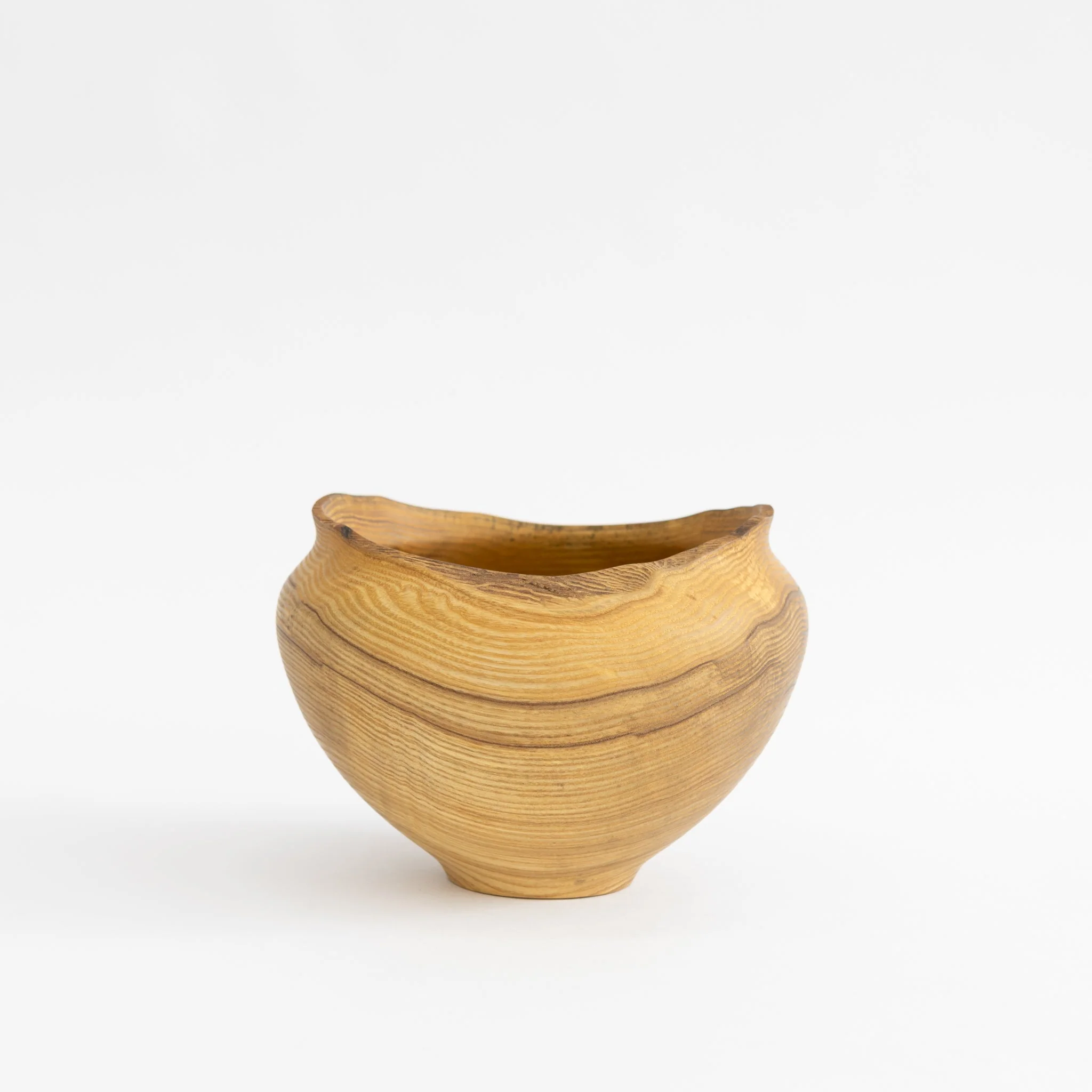 Wooden Bowl Sculpture by Kenji Usuda - Image 9
