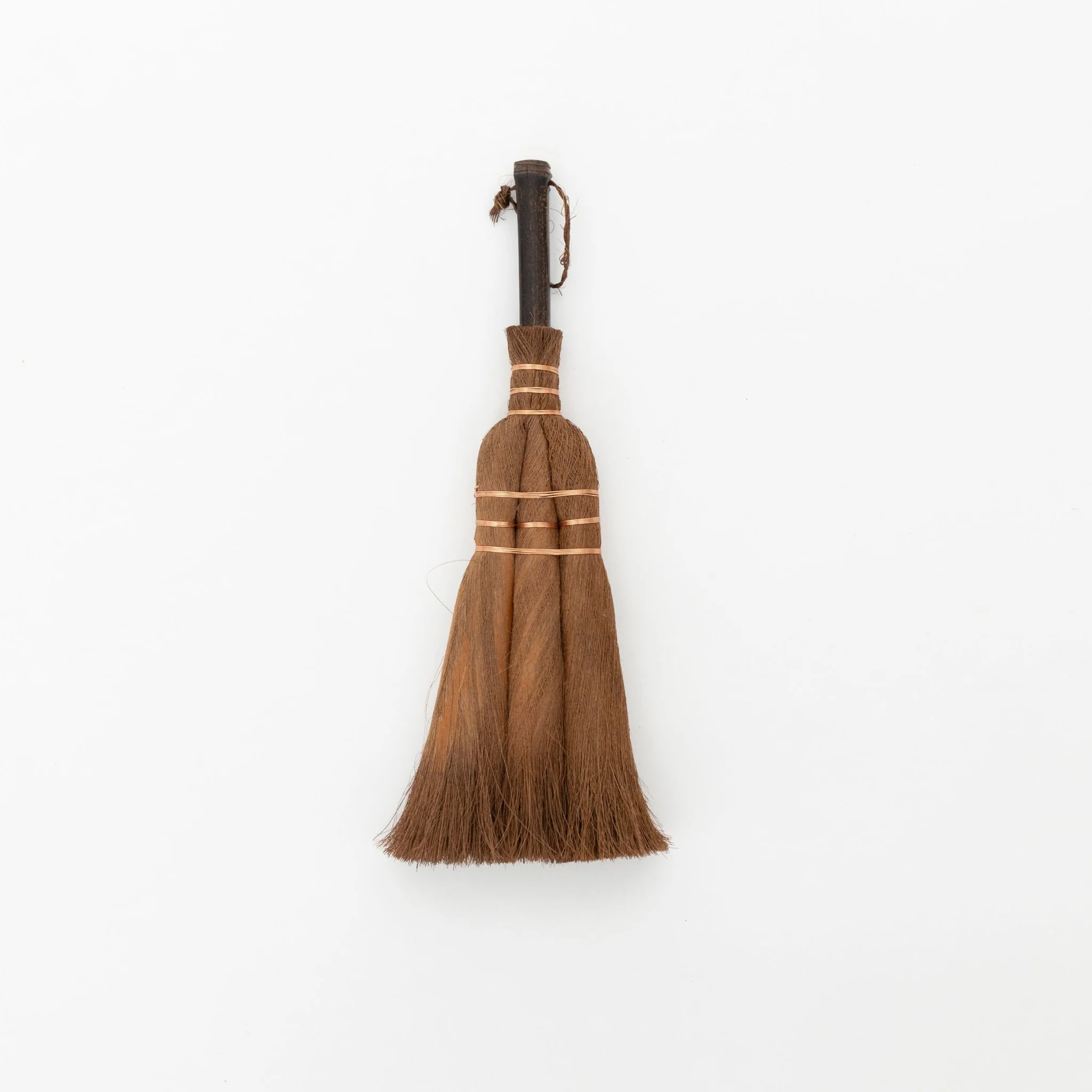 Yamamoto Katsunosuke Shoten Broom and Brush - Image 3
