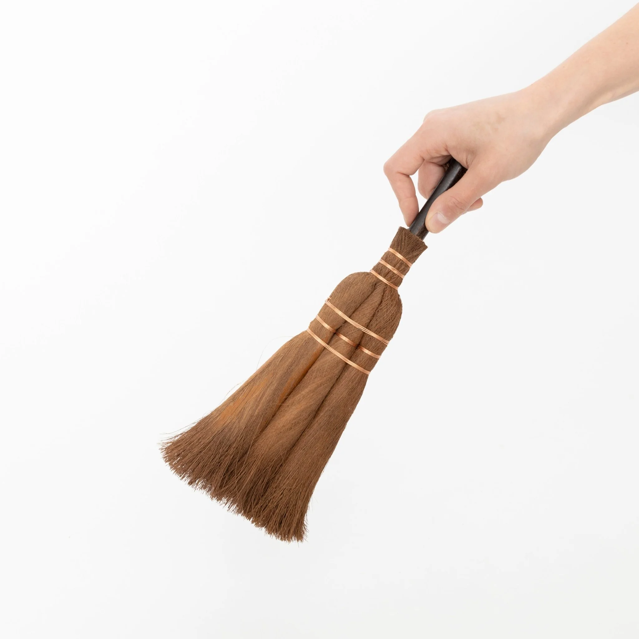 Yamamoto Katsunosuke Shoten Broom and Brush - Image 4